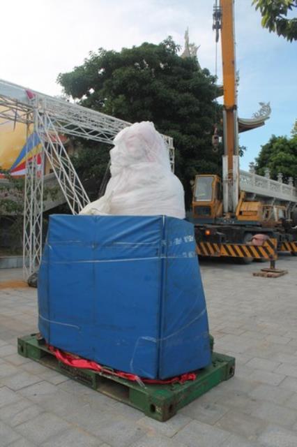 Bình Dương: Lễ cung nghinh Phật Ngọc Hòa Bình Thế Giới