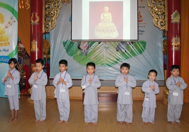 TP. Hồ Chí Minh: Phóng sự ảnh - Khóa tu: Gieo Hạt Từ Tâm - kì 53 với chủ đề: Chắp Tay Niệm Phật
