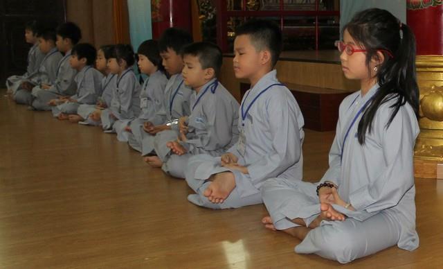 TP. Hồ Chí Minh: Phóng sự ảnh - Khóa tu: Gieo Hạt Từ Tâm - kì 53 với chủ đề: Chắp Tay Niệm Phật
