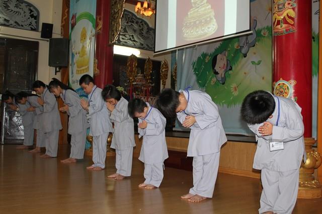 TP. Hồ Chí Minh: Phóng sự ảnh - Khóa tu: Gieo Hạt Từ Tâm - kì 53 với chủ đề: Chắp Tay Niệm Phật