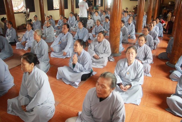 Thái Bình: Vọng Tây cư sĩ chia sẻ Phật pháp tại chùa Từ Xuyên