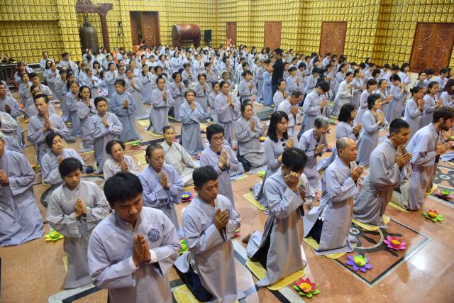 Chùa Giác Ngộ: Long trọng tổ chức khóa lễ Phật Thành Đạo PL. 2560