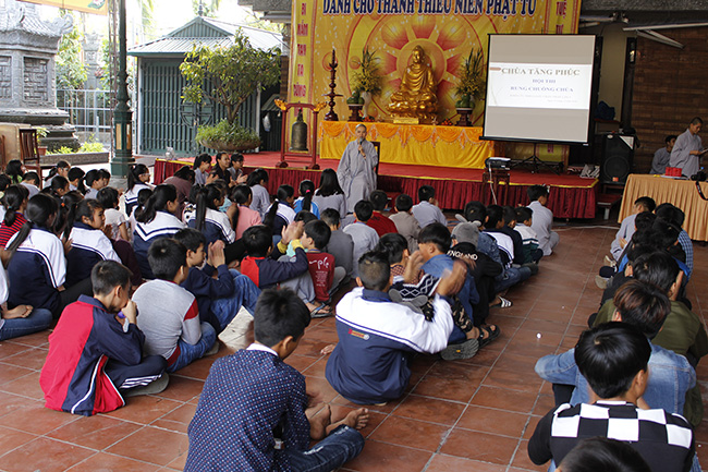 Hà Nội: Chùa Tăng Phúc tổ chức khoá tu “ Theo dấu chân Phật” lần thứ 5