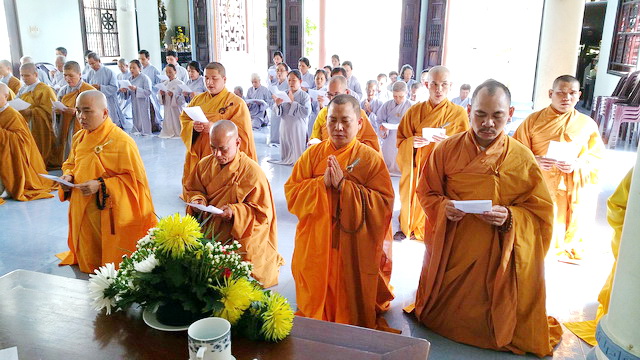 Phật giáo thị xã Ninh Hòa tổ chức lễ Phật thành đạo