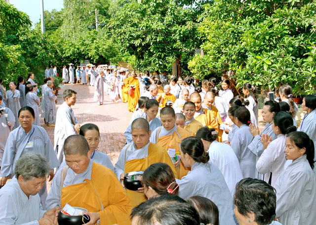 Khánh Hòa: Ninh Hòa tổ chức khóa tu một ngày an lạc lần V