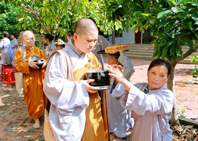 Khánh Hòa: Ninh Hòa tổ chức khóa tu một ngày an lạc lần V