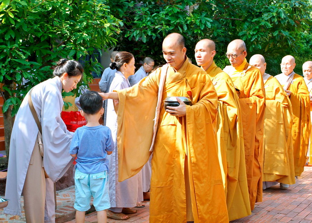 Khánh Hòa: Ninh Hòa tổ chức khóa tu một ngày an lạc lần V
