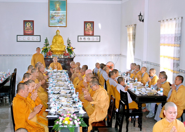 Khánh Hòa: Ninh Hòa tổ chức khóa tu một ngày an lạc lần V