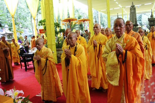 Các đoàn viếng HT. Thích Thiện Bình