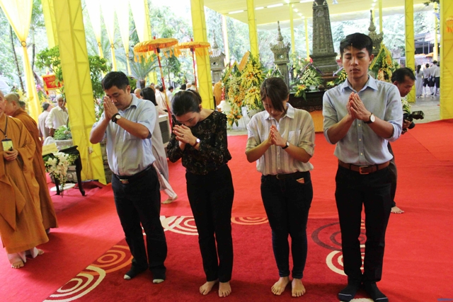 Các đoàn viếng HT. Thích Thiện Bình