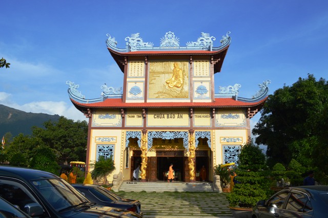 Ấn tượng chùa cổ Báo Ân trên quê hương Bồ Tát Quảng Đức