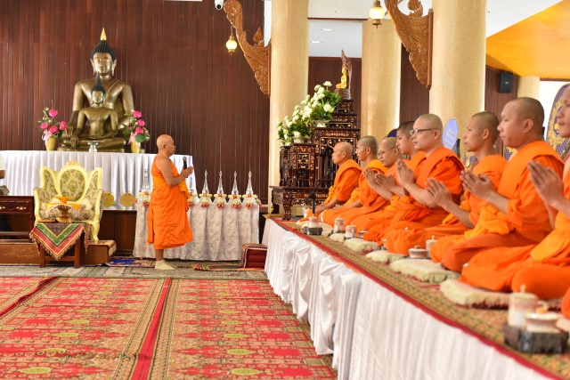HT. Thích Thiện Nhơn nhận bằng tiến sĩ danh dự nhân ngày suy tôn Tăng vương Thái Lan