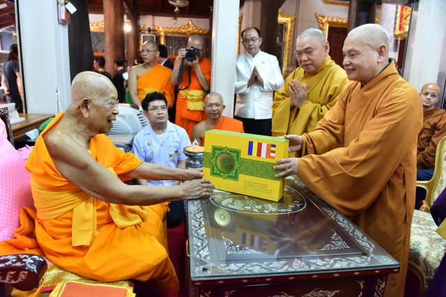 HT. Thích Thiện Nhơn nhận bằng tiến sĩ danh dự nhân ngày suy tôn Tăng vương Thái Lan