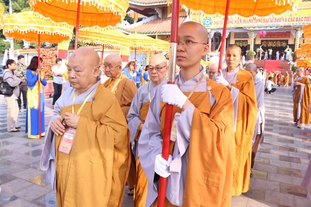 Bình Dương: Trọng thể diễn ra khai mạc Đại Lễ Tưởng Niệm Đức Thánh Tổ Ni Đại Ái Đạo
