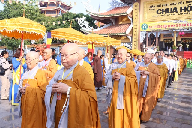 Bình Dương: Trọng thể diễn ra khai mạc Đại Lễ Tưởng Niệm Đức Thánh Tổ Ni Đại Ái Đạo