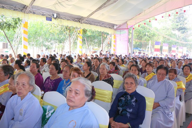 Bình Dương: Trọng thể diễn ra khai mạc Đại Lễ Tưởng Niệm Đức Thánh Tổ Ni Đại Ái Đạo