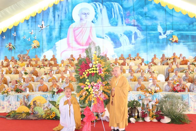 Bình Dương: Trọng thể diễn ra khai mạc Đại Lễ Tưởng Niệm Đức Thánh Tổ Ni Đại Ái Đạo