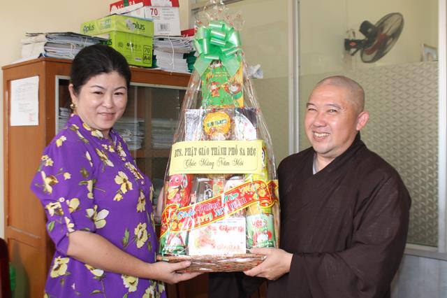 Phật giáo Đồng Tháp chúc tết Chính quyền tỉnh