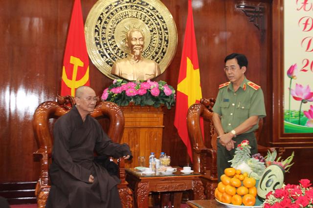 Phật giáo Đồng Tháp chúc tết Chính quyền tỉnh