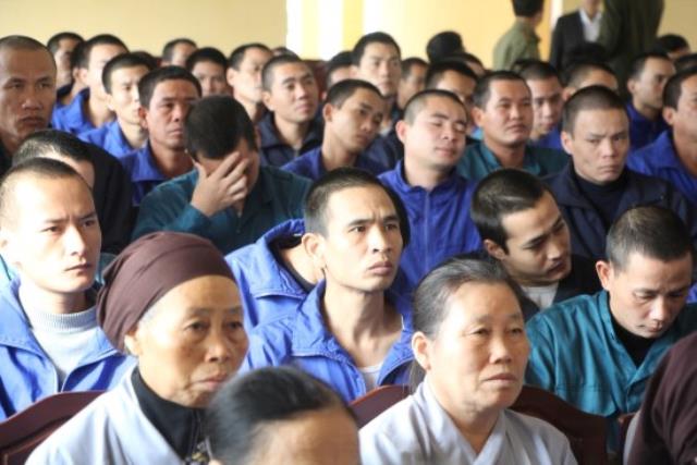 Thái Bình : Chùa Từ Xuyên Tặng Qùa Và Chia Sẽ Phật Pháp Cho Các Trại Viên Tại Trung Tâm Cai Nghiện Ma Túy Và Chăm Sóc Đối Tượng Xã Hội Tỉnh Thái Bình