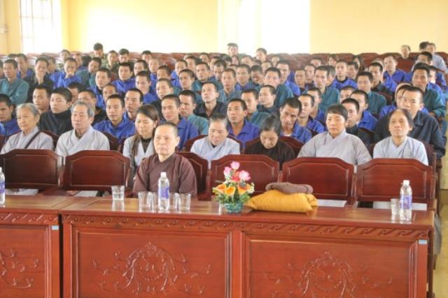 Thái Bình : Chùa Từ Xuyên Tặng Qùa Và Chia Sẽ Phật Pháp Cho Các Trại Viên Tại Trung Tâm Cai Nghiện Ma Túy Và Chăm Sóc Đối Tượng Xã Hội Tỉnh Thái Bình