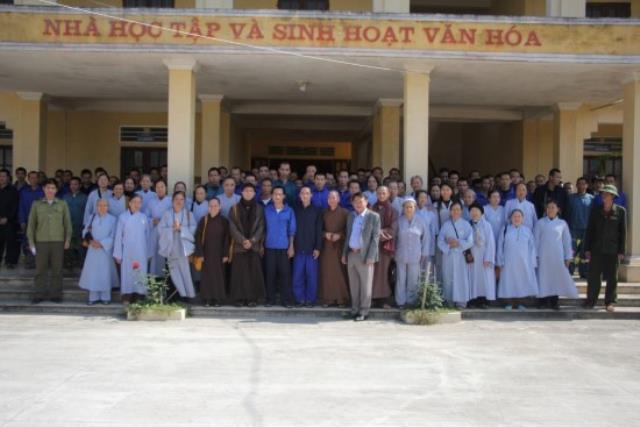 Thái Bình : Chùa Từ Xuyên Tặng Qùa Và Chia Sẽ Phật Pháp Cho Các Trại Viên Tại Trung Tâm Cai Nghiện Ma Túy Và Chăm Sóc Đối Tượng Xã Hội Tỉnh Thái Bình