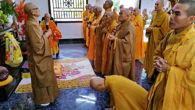 Khánh Hòa: Chúc mừng khánh tuế Hòa thượng Trưởng Ban Trị Sự
