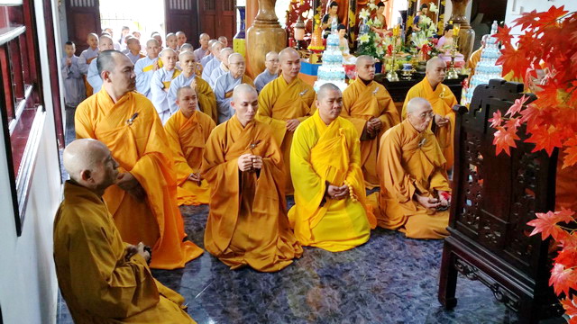 Khánh Hòa: Chúc mừng khánh tuế Hòa thượng Trưởng Ban Trị Sự