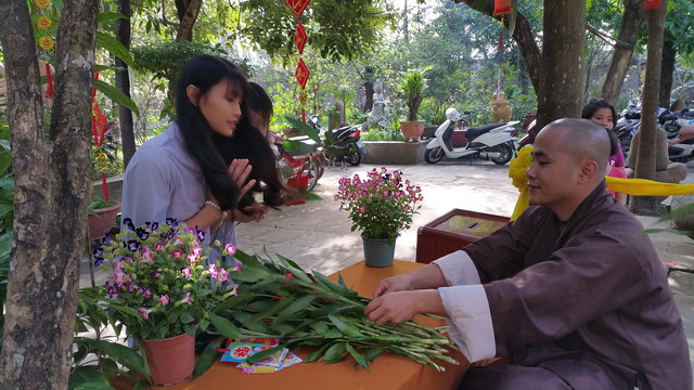Lễ chùa đầu năm