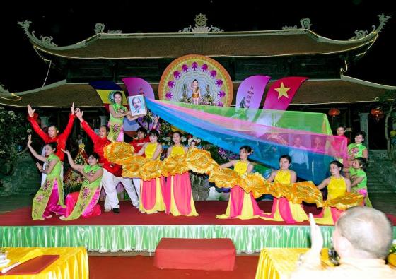 Tưng bừng đại lễ Phật đản Phật giáo huyện Nga Sơn