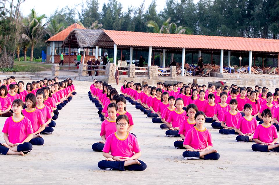 BRVT: Chuyến đi dã ngoại tại Bãi tắm Paradise của các khóa sinh ở Thiền Tôn Phật Quang