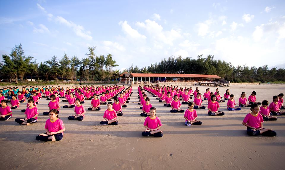 BRVT: Chuyến đi dã ngoại tại Bãi tắm Paradise của các khóa sinh ở Thiền Tôn Phật Quang