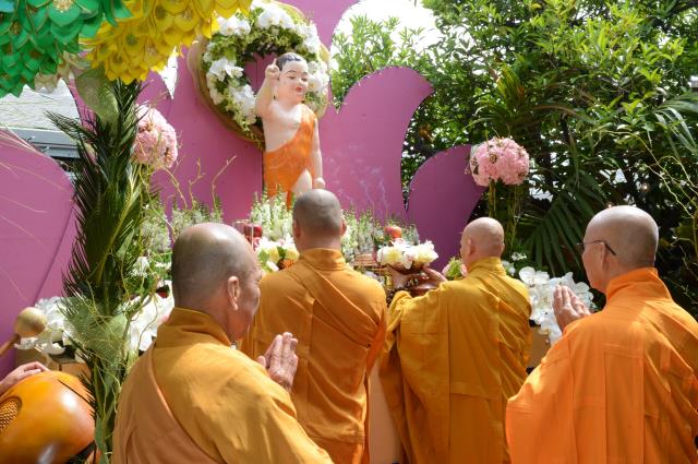 Chùa Liễu Quán, San Jose (Hoa Kỳ)  Tổ Chức Đại Lễ Vesak 2017