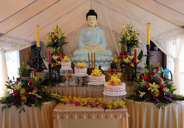 Đại lễ Phật đản PL. 2561 tại tu viện Huyền Không San Jose,Hoa Kỳ