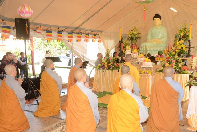 Đại lễ Phật đản PL. 2561 tại tu viện Huyền Không San Jose,Hoa Kỳ