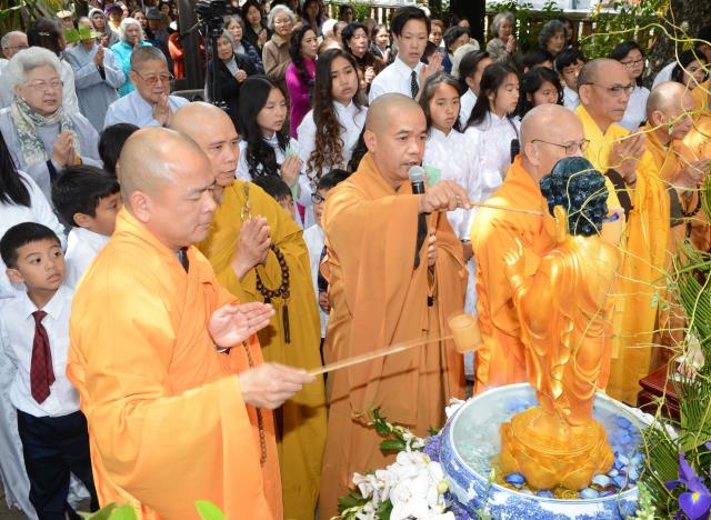 Chùa Liễu Quán, San Jose (Hoa Kỳ)  Tổ Chức Đại Lễ Vesak 2017