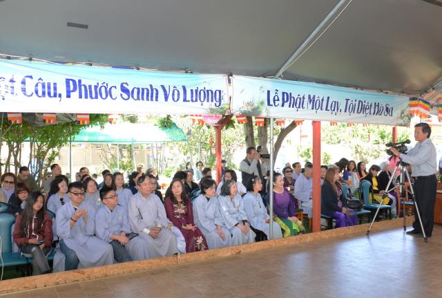 Đại lễ Phật đản PL. 2561 tại tu viện Huyền Không San Jose,Hoa Kỳ
