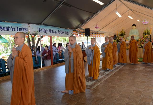 Đại lễ Phật đản PL. 2561 tại tu viện Huyền Không San Jose,Hoa Kỳ