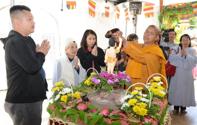 Đại lễ Phật đản PL. 2561 tại tu viện Huyền Không San Jose,Hoa Kỳ