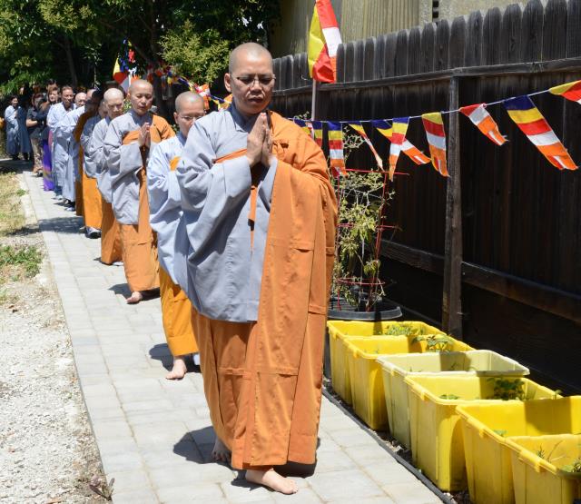 Đại lễ Phật đản PL. 2561 tại tu viện Huyền Không San Jose,Hoa Kỳ