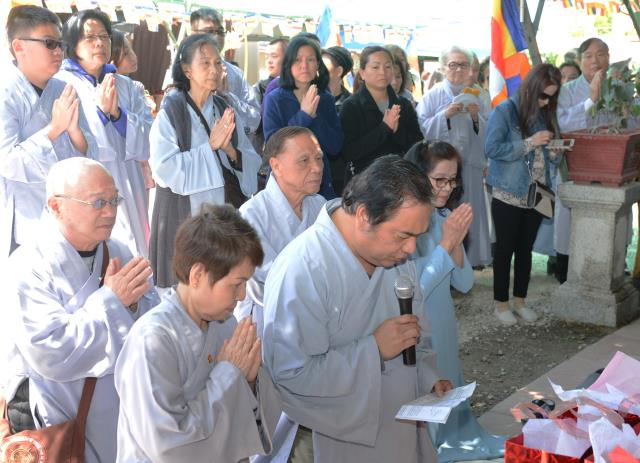 Đại lễ Phật đản PL. 2561 tại tu viện Huyền Không San Jose,Hoa Kỳ
