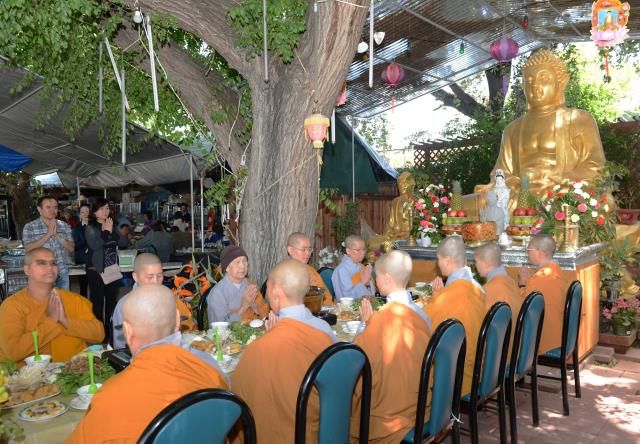 Đại lễ Phật đản PL. 2561 tại tu viện Huyền Không San Jose,Hoa Kỳ