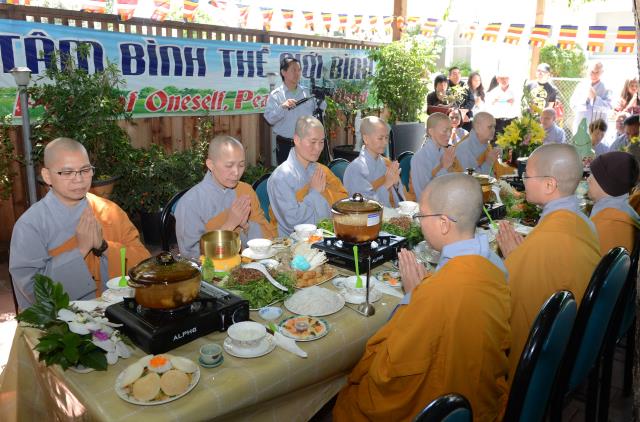 Đại lễ Phật đản PL. 2561 tại tu viện Huyền Không San Jose,Hoa Kỳ