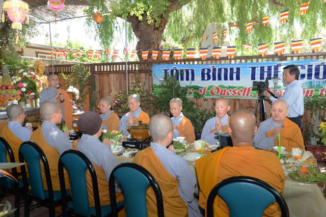 Đại lễ Phật đản PL. 2561 tại tu viện Huyền Không San Jose,Hoa Kỳ