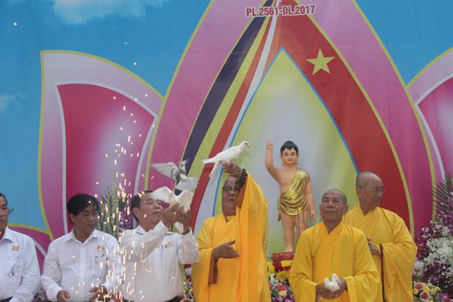 PG Đồng Tháp: Trang nghiêm lễ Phật Đản huyện Cao Lãnh