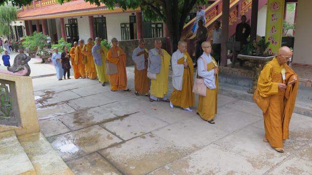 Phật Giáo Huyện Hàm Tân Long Long Trọng Cử Hành Đại Lễ Phật Đản