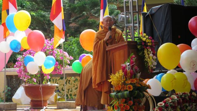 Phật Giáo Huyện Hàm Tân Long Long Trọng Cử Hành Đại Lễ Phật Đản