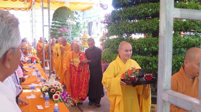 Phật Giáo Huyện Hàm Tân Long Long Trọng Cử Hành Đại Lễ Phật Đản