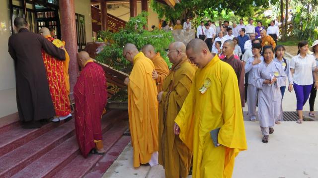 Phật Giáo Huyện Hàm Tân Long Long Trọng Cử Hành Đại Lễ Phật Đản