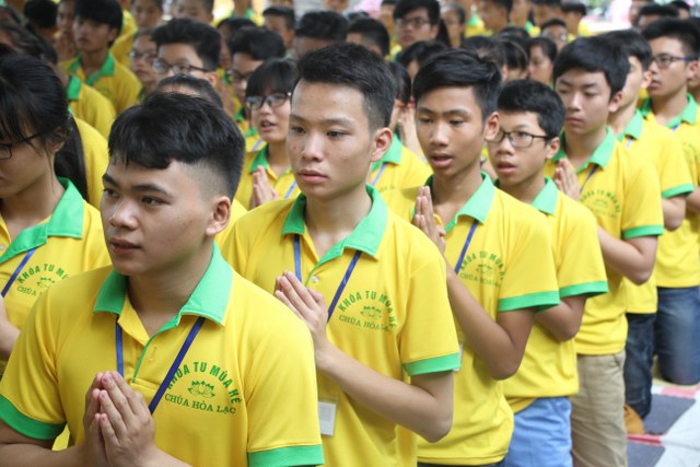 Hà Nam: Gần 400 bạn trẻ dự khóa tu “Thắp sáng tương lai”